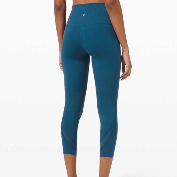 lululemon athletica Pants - Lululemon Wunder Under High-Rise Crop 23" Scallop Full-On Luxtreme